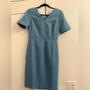 BRAND NEW ANN TAYLOR DRESS SIZE 2P